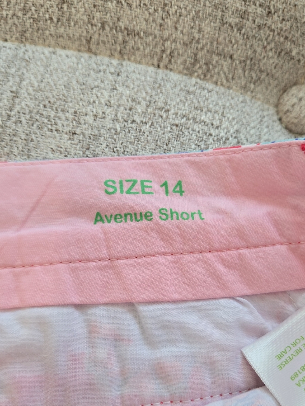 Lilly Pulitzer Vintage Avenue Bermuda Shorts - Picture 6 of 13